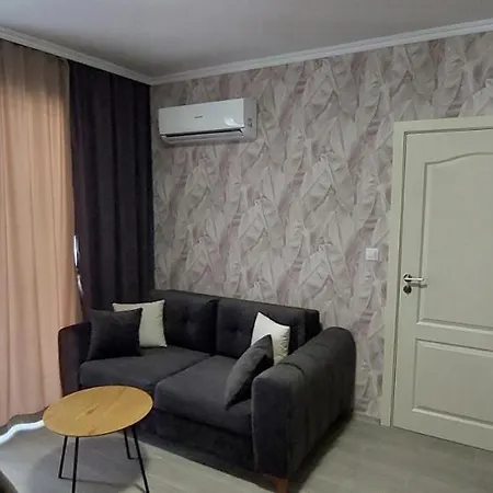 Valencia Gardens & Studio, Apartment *