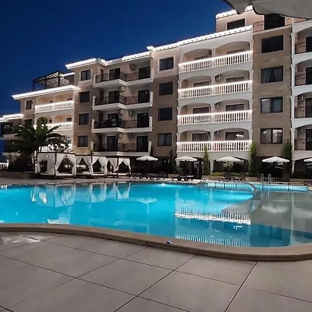 Valencia Gardens & Studio, Apartment
